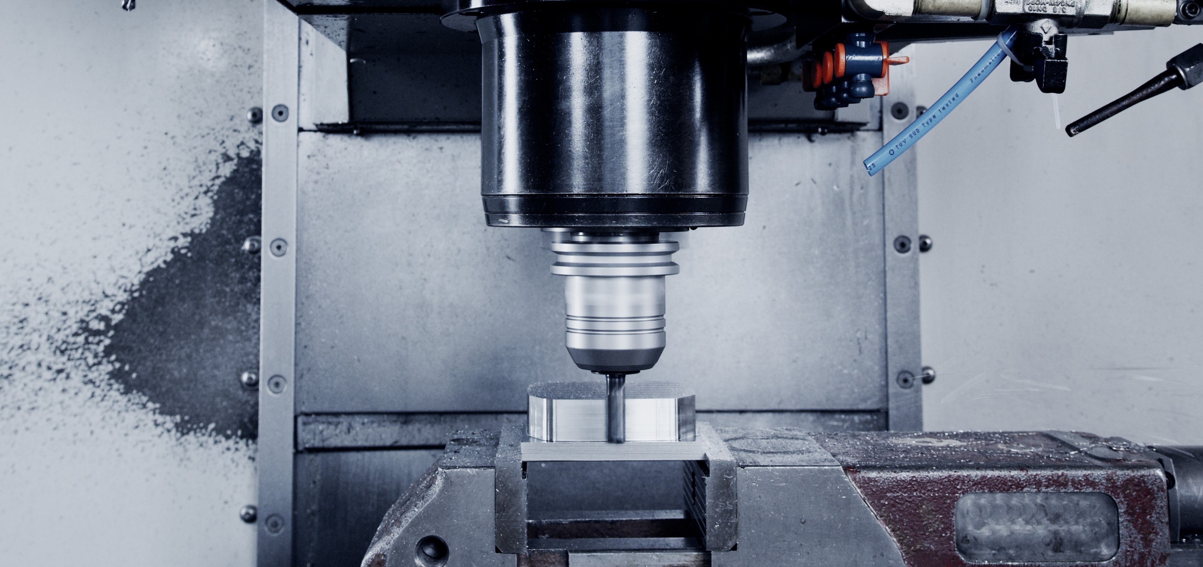 CUE_26_R_Ehrler_Maschine_Wechsel_10er.00_00_17_06.Standbild001_300dpi (3)