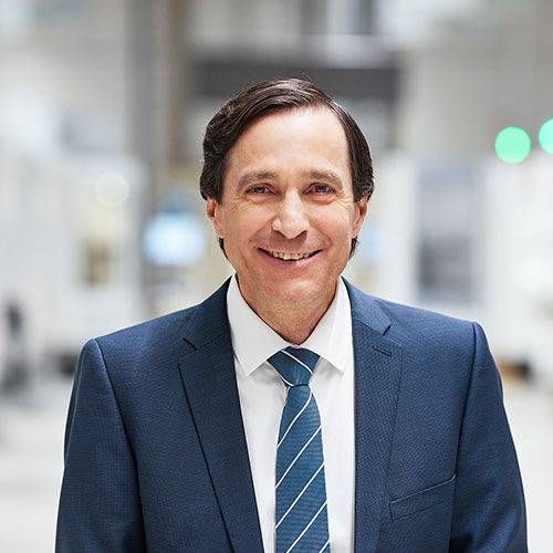 Portrait of Jochen Bitzer, responsible for technology and production