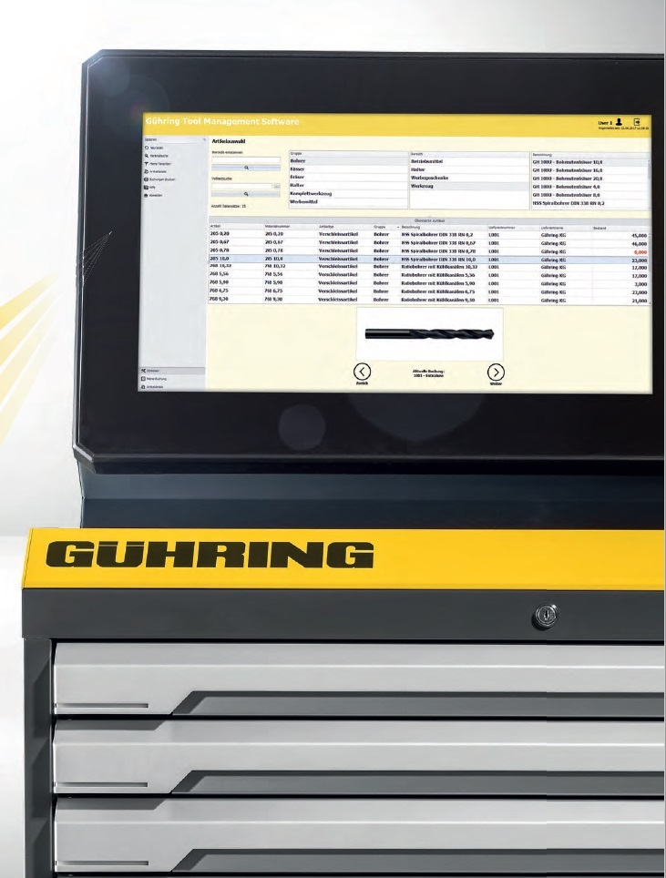 Auf dem Monitor des TM-Schranks wird der Onlineshop angezeigt