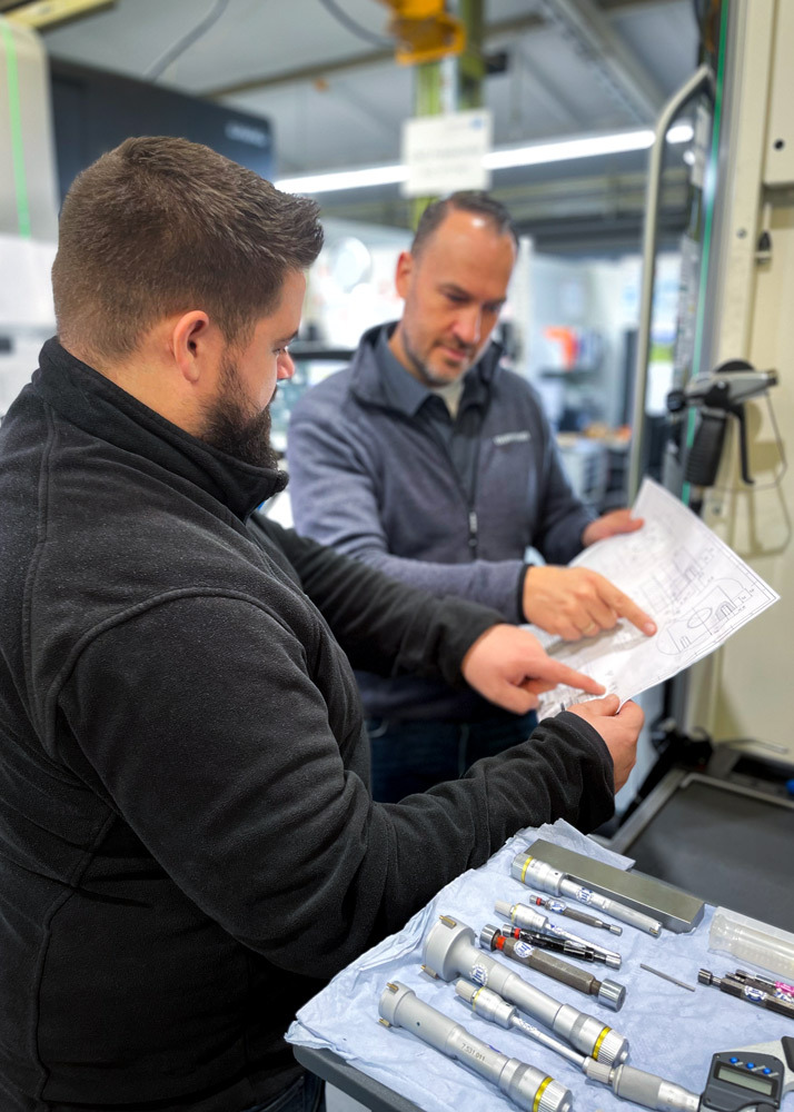 Als technologischer Partner berät Gühring Hennecke in Produktionsfragen