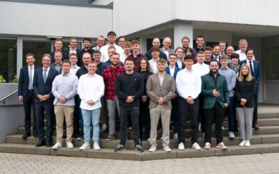 Auszubildende feiern Abschluss 2025