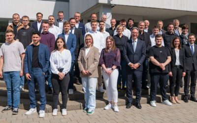 24 Azubis feiern Ausbildungsabschluss