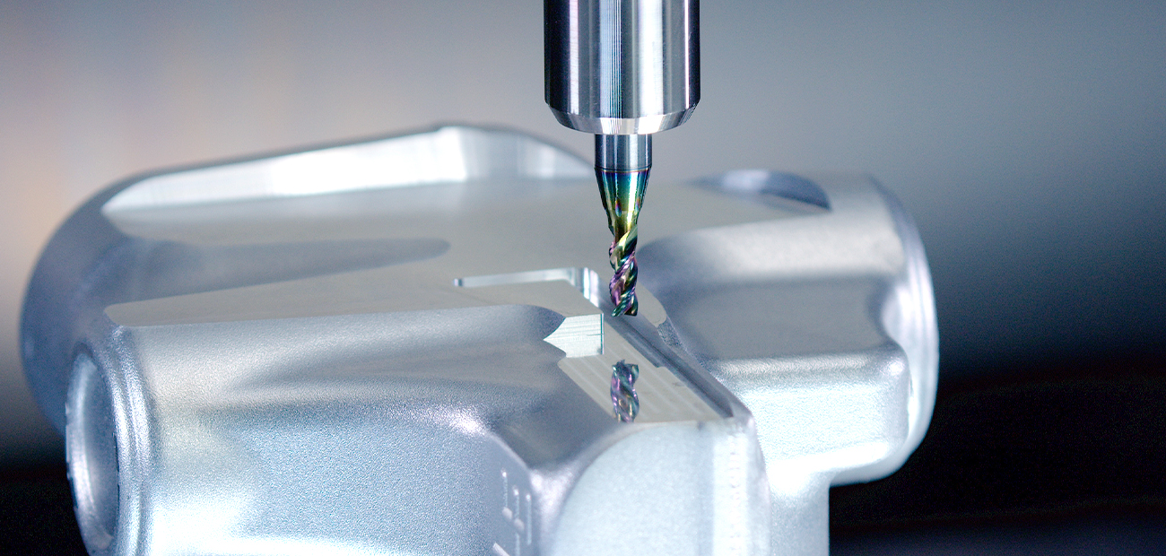 Gühring milling cutter machining an aluminum component