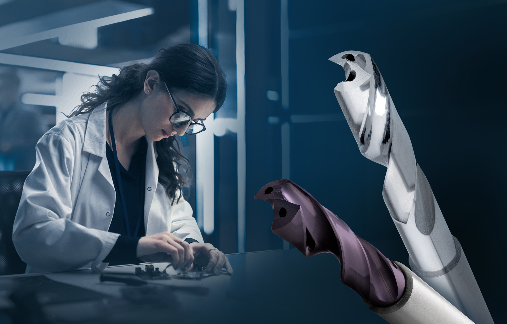 Eine forscherin im Labor und zwei Werkzeuge von Gühring